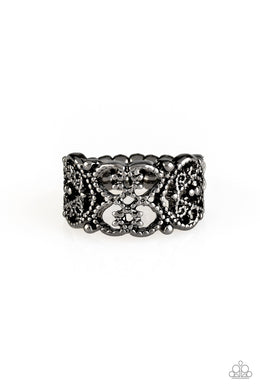 pittmanbling-and-jewelry-inc-presentstell-me-how-you-really-frill-black-ring-paparazzi-accessories