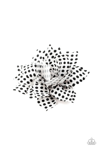 pittmanbling-and-jewelry-inc-presentsspringtime-social-white-5048-paparazzi-accessories