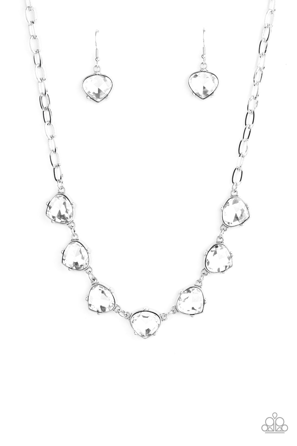 pittmanbling-and-jewelry-inc-presentsstar-quality-sparkle-white-necklace-paparazzi-accessories